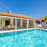 Villa Central Βίλα